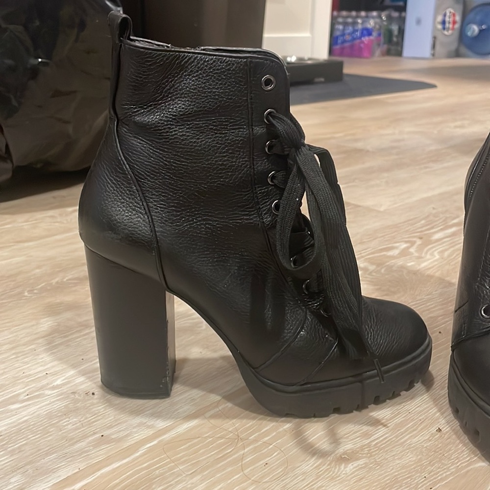 Steve Madden - Picture 2 of 2